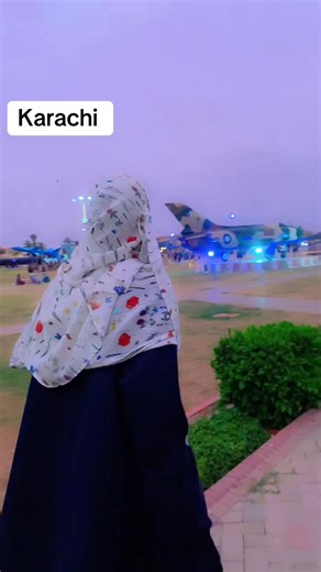 Discover the Charm of Karachi Through the Karachi Queen