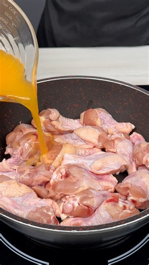 Just add orange juice to the chicken and make this delicious recipe! | Recipes Learn