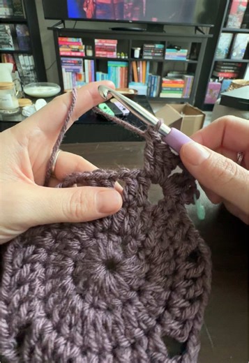 Set Up Round 4!! Here’s my little voiceover describing this round. I was trying to go off the written pattern, but the set up rounds are too difficult for me to follow. Good thing there’s YouTube!! #crochet #softspaces #sixdaystarblanket #crochettok #hobby