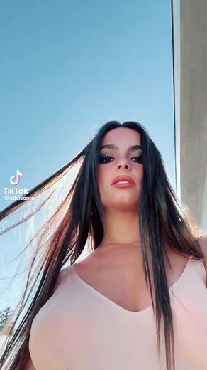 Addison fan page on TikTok