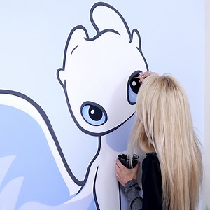 I painted the Light Fury next to the Toothless wall mural 🎨🤍 | Jamie Jo Art