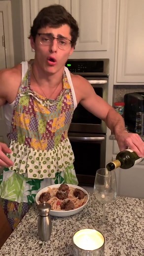 The Angry New Jersey Cooking Show - Episode 1: Spaghetti and Meatballs (10% anger)