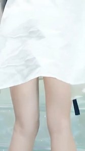 Pale and tender legs! ~#外星女生柴小七2 #MyGirlfriendisanAlien2 #徐志贤 #万鹏 #shorts | 小酷撩剧 Cool Drama