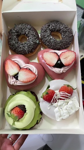 Jiwoo Tantrum Karena Donut yang Enak