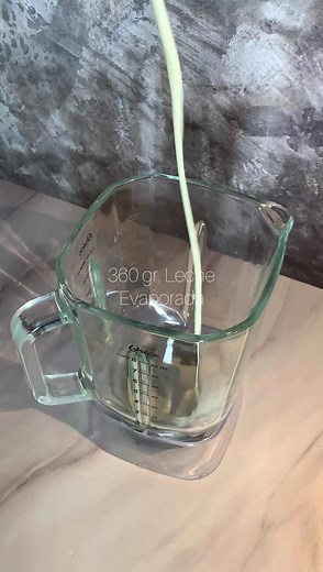 CARLOTA DE DURAZNO Delination | Aventura en tu Cocina