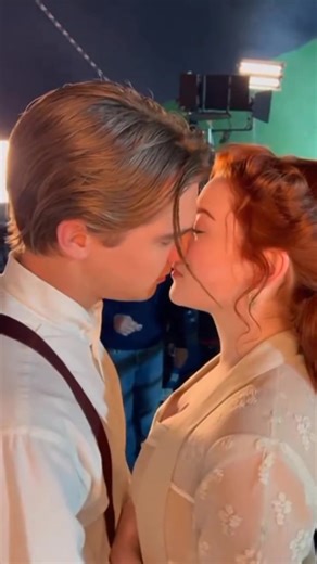 “Jack _ Rose Kissing Scene BTS – How the Iconic Moment Was Filmed!” #titanic #filmset #classiccinema | Motion Motioni