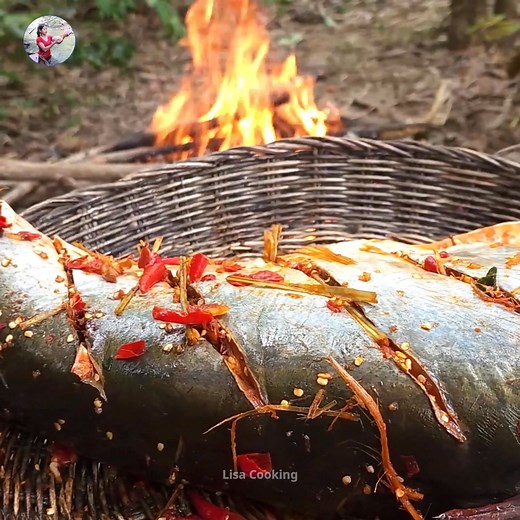 Wow Giant Fish!! Grilling fish with spicy recipe & Yummy Part 7 | Lisa Cooking