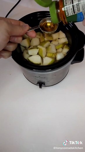 Delicious Crockpot Pear Butter Recipe