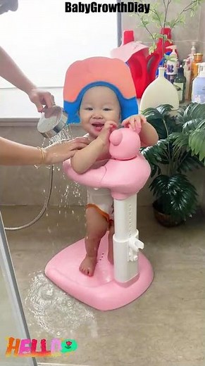 How Do You Make Baby Bath Time Easier? The Baby Bath Standing Shower Does It All!#Shorts