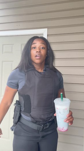 298K views · 9.1K reactions | I pop up on Capt whenever I feel like it lol, but she better not pop up at my house  | Chy Marron | Facebook