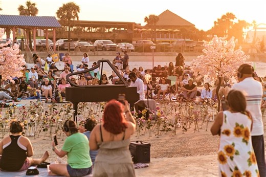 Silent pianist Murray Hidary brings MindTravel to Jones Beach on Sept. 14