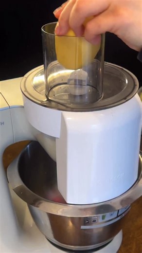 Sandra | home cooking | Potato Pancakes with Mushroom Sauce (or Draniki) ⬇️ Ingredients (Draniki) • Potatoes (peeled) — 480 g • Onion — 90 g • Egg — 1 • Sour... | Instagram