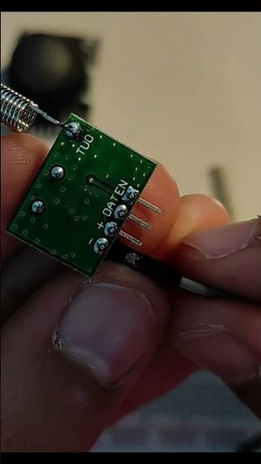 Communication with 433 RF modules and a joystick | ARDUINO #35 #arduino #arduinoproject