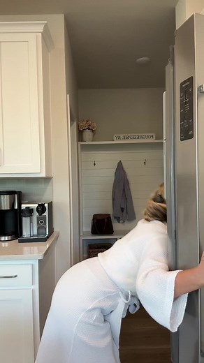 Mrs. Doubtfire Makeover | Robin Williams Tribute