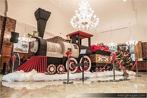 All Aboard the Gingerbread Express!