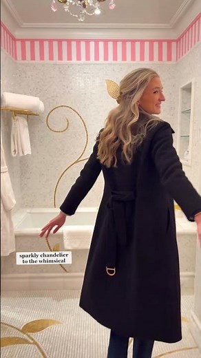 Step inside the iconic Eloise Suite at The Plaza Hotel! #besthotels