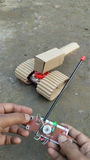How to Make DIY RC Tank using Cardboard & N20 Motors #RCTank #DIYElectronics #Shorts