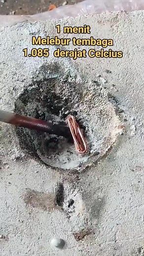 One minute ARC SMELTING melts copper at 1,086 degrees Celsius. | Seikoku