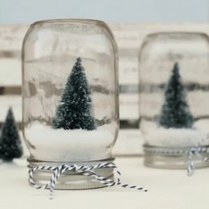 3.1K reactions · 1.4K shares | Make your very own snow globe and capture the magic of winter while staying warm and cozy inside. ❄️ Get this DIY and sign up for our FREE e-newsletter to get even more STEAM projects! | KiwiCo | Facebook
