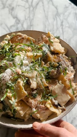 Tieghan Gerard on Instagram: "One Pot Marry Me Chicken Pasta. Italian seasoned chicken in a creamy sun-dried tomato sauce with pasta and lots of cheese + fresh basil too! Make this when you are out of dinner ideas and you just need a pasta everyone will love. It never disappoints. Everyone will ask for seconds! ½ cu poil-packed sun-dried tomatoes, oil drained 1 lb boneless chicken breasts or thighs, cubed salt and black pepper 4 tsp Italian seasoning 2 tbs psalted butter 2 clove garlic, chopped 