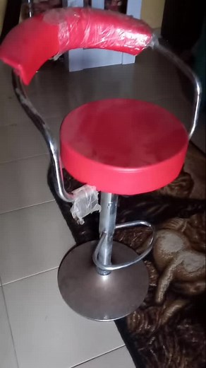 🛑 URGENT SALE 🛑 SWIRLING CHAIR . DO NOT LEAVE COMMENTS to avoid scammers. SEND a DM. . LOCATION: BENIN SELLING AT: 35K each ___________________________ CONDITION: BARELY USED DEFECT: NONE QUANTITY: 2 ___________________________ Reason for sale: DECLUTTER Available for immediate pickup T&C APPLY. All items are sold on a first to pay basis Payment validates order Buyer bears cost of delivery . ________________________________ #benindeclutter #declutterbenin #declutterbenincity #decluttertoday #d