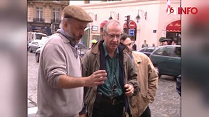 Bertrand Blier est mort ce lundi soir à l'âge de 85 ans. Le réalisateur des « Valseuses » et de « Tenue de soirée » était connu pour son humour noir provocateur et cru. Ses films, souvent tournés avec Gérard Depardieu, ont marqué le cinéma des années 70-80. 📺 Ethan Daudel | M6 Info