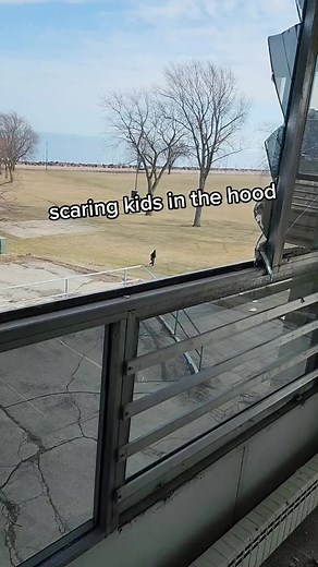 3.3K views · 114 reactions | #prank #funny #abandoned #abandonedbuilding #screammovie #scary #creepy #pranks #scare | Abandoned Houses | Facebook