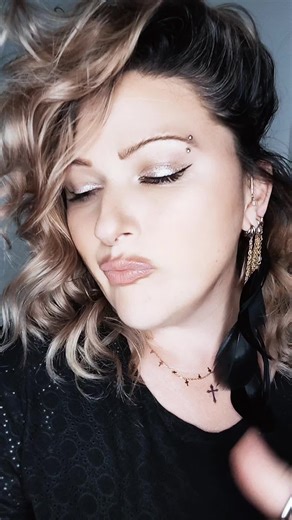Vidéos de 🍒Anna🍒 (@anna..ak) avec son original - Rap&RnbChampionsLeague