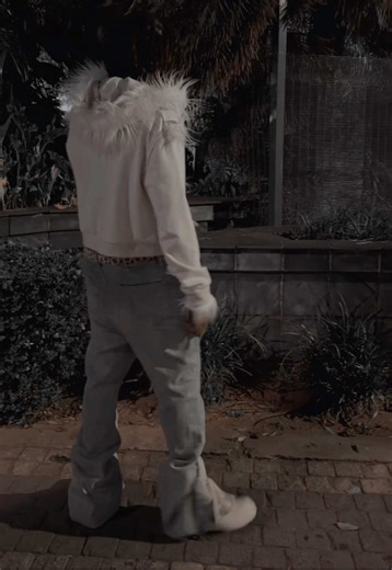 Stylish Outfit Inspirations with a Fur Jacket