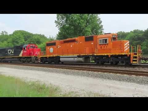Saturday Summertime Afternoon Railfanning in Griffith, IN, with a Plethora of Fallen Flag Engines!