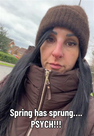 And the winter jacket and hat are back on!! Absolutely freezing today, and now it’s pouring.. 🫣😢#viral #britishweather #weather #fyp #spring