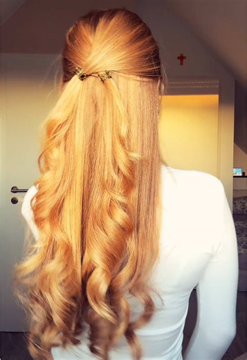 Achieve Stunning Blonde Hair Goals with These Hairstyles