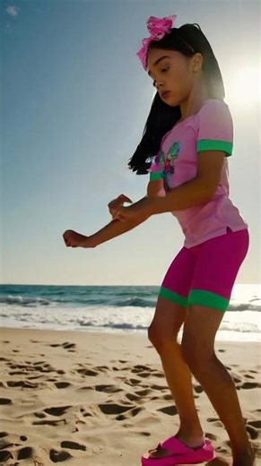 OIG2 XxObKzIAT3Z8BYPanna praticing her karate #karatekick #cute #animation #karatemove