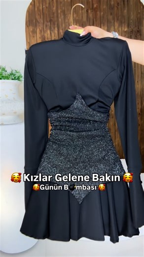 Aylin Eken GEVİS | 10082 Korsaj Detaylı Vatkalı Simli Tasarım Siyah Mini Elbise 💣 S M L Bedenlerle Fark Yaratmayı Sevenlere Geldi ♥️ Siyah Mini Elbise Hiç... | Instagram