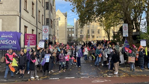 Calls for independent review of multi-academy trust