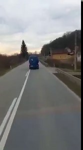 6.9M views · 22K reactions | Uznemirujući snimak saobraćajne nesreće ‼️ | ZOS Radio | Facebook