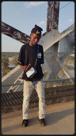 libho jr (@libho.jr)’s videos with Hona Dance Challenge - Shaddy_Stiffler