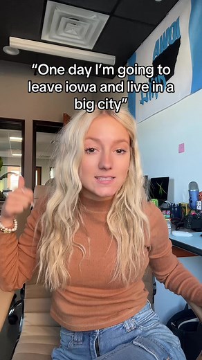 Embracing Iowa Life: Weather, Fall, and Why I Stay