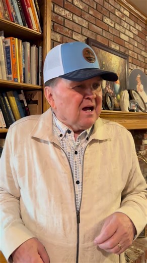 Red flags can be tough to spot in a man - but they can also be quite easy to spot when we are really looking. What do you notice as a red flag in this clip? Is it a dangerous one that should inspire you to run? Or is it simply not that big of a deal? Remember, when we see a red flag in a man, that’s our first cue to investigate it a bit further. If you really like him and things are going well, this is all the more reason to look into the behavior you saw that rang an alarm bell. But if you just