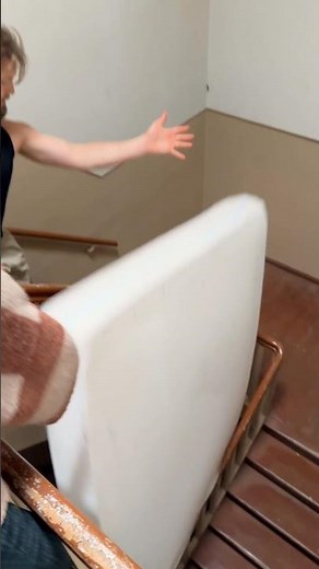 How to move a mattress the easy way