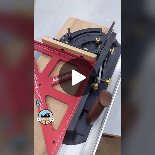 What is a Shooting Board? | Woodworking Tool Explanation