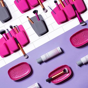 Clean organize. Two resolutions so easy you can actually keep them. http://bit.ly/2CyXoV6 | Real Techniques