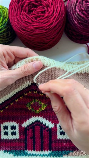 Just adding a little snow❄️ #knitting #knit #knitter #colorwork #yarnlife #fiberart #knittingdesign