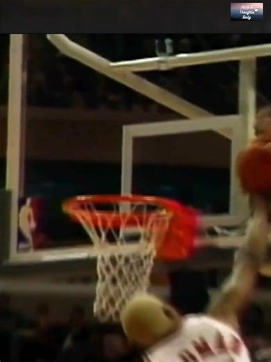 Dennis Rodman Best NBA Blocks 🚫🏀🔥 #DennisRodman #TheWorm #NBAHighlights