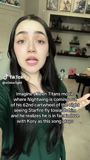 Imagining a Teen Titans Movie with Nightwing and Starfire