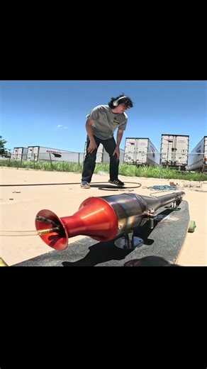 Pulse Jet Skateboard