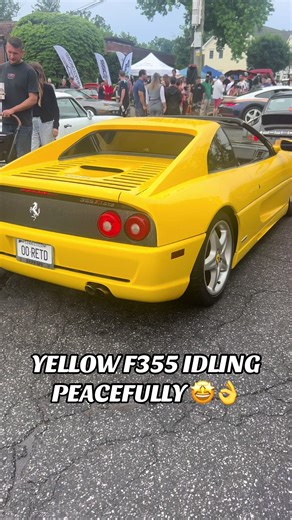 Rare Ferrari F355 GTS Moment Interrupted by Siren