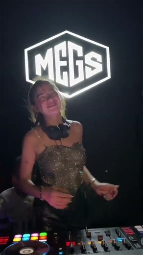 Dancing Queen Dj Lovezy#music #disco #dj #remix #shorts