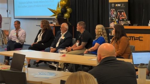 IN-MaC visitors meet on-site to celebrate, plan for future of Design and Innovation, Pathways programs