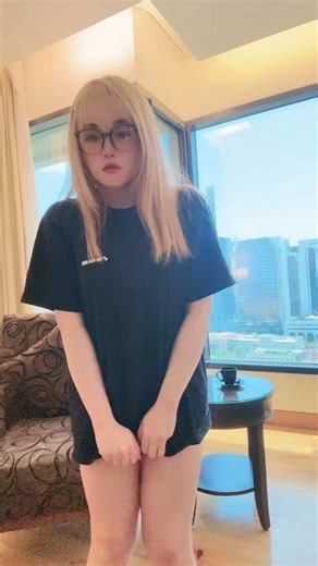 Cat Dancing to EDM - I Green Screen Thingsを使っている堀ジーン Jeanne Hori 🌏 (@horijeanne)の動画